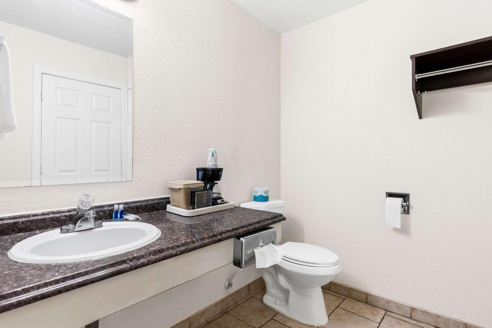 Rodeway Inn Hermiston - Umatilla Екстериор снимка