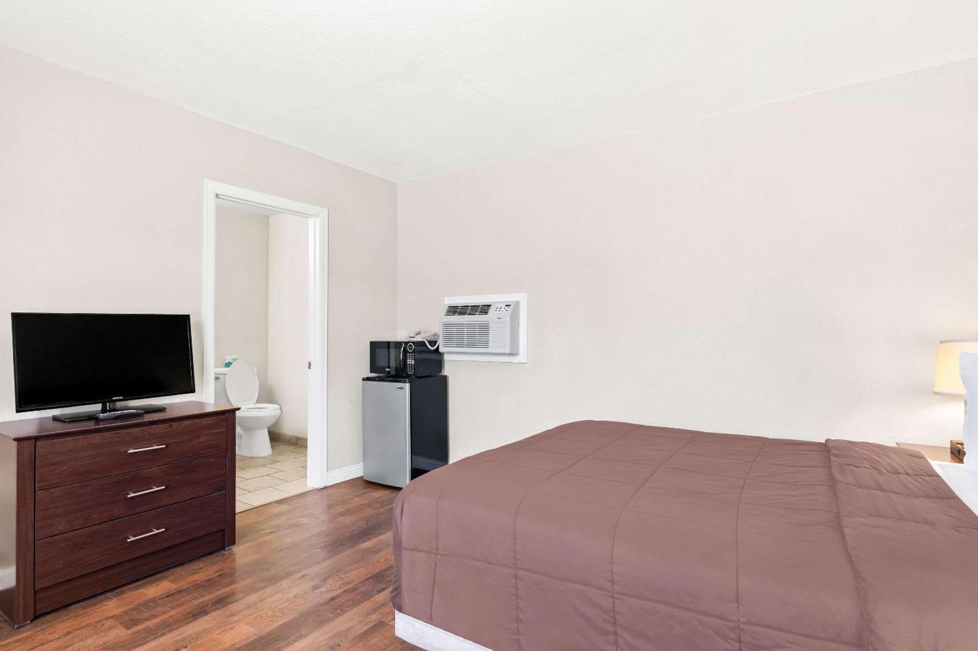 Rodeway Inn Hermiston - Umatilla Екстериор снимка