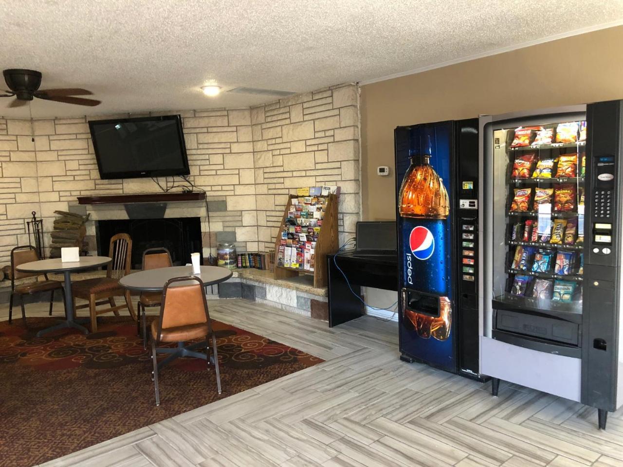 Rodeway Inn Hermiston - Umatilla Екстериор снимка