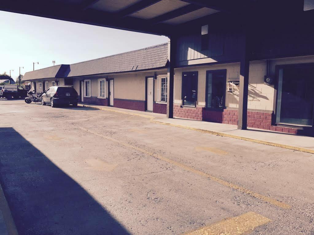 Rodeway Inn Hermiston - Umatilla Екстериор снимка